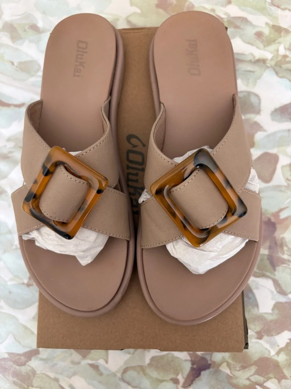Olukai Lai Slide Sandals, Women's in Size 7M - Picture 1 of 4